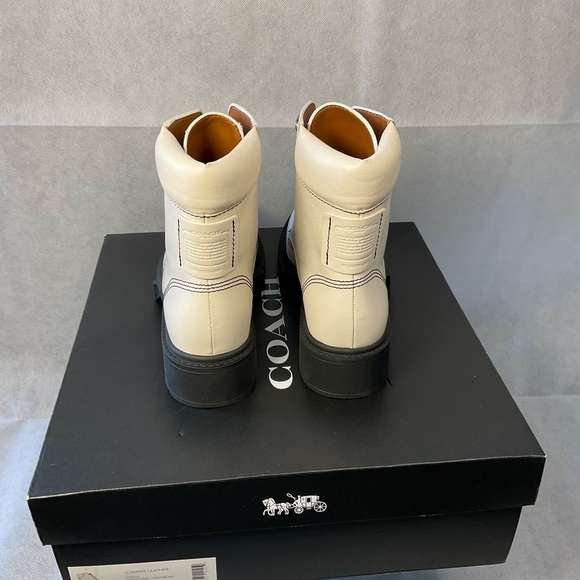 Coach Lorimer Leather boots size 7- Brand New with Box - Chalk Color - Picture 4 of 13